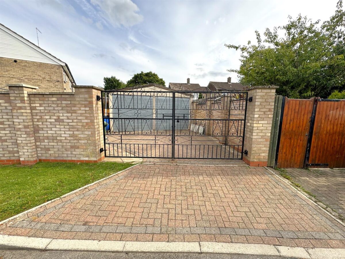 Beanfield Avenue, Corby