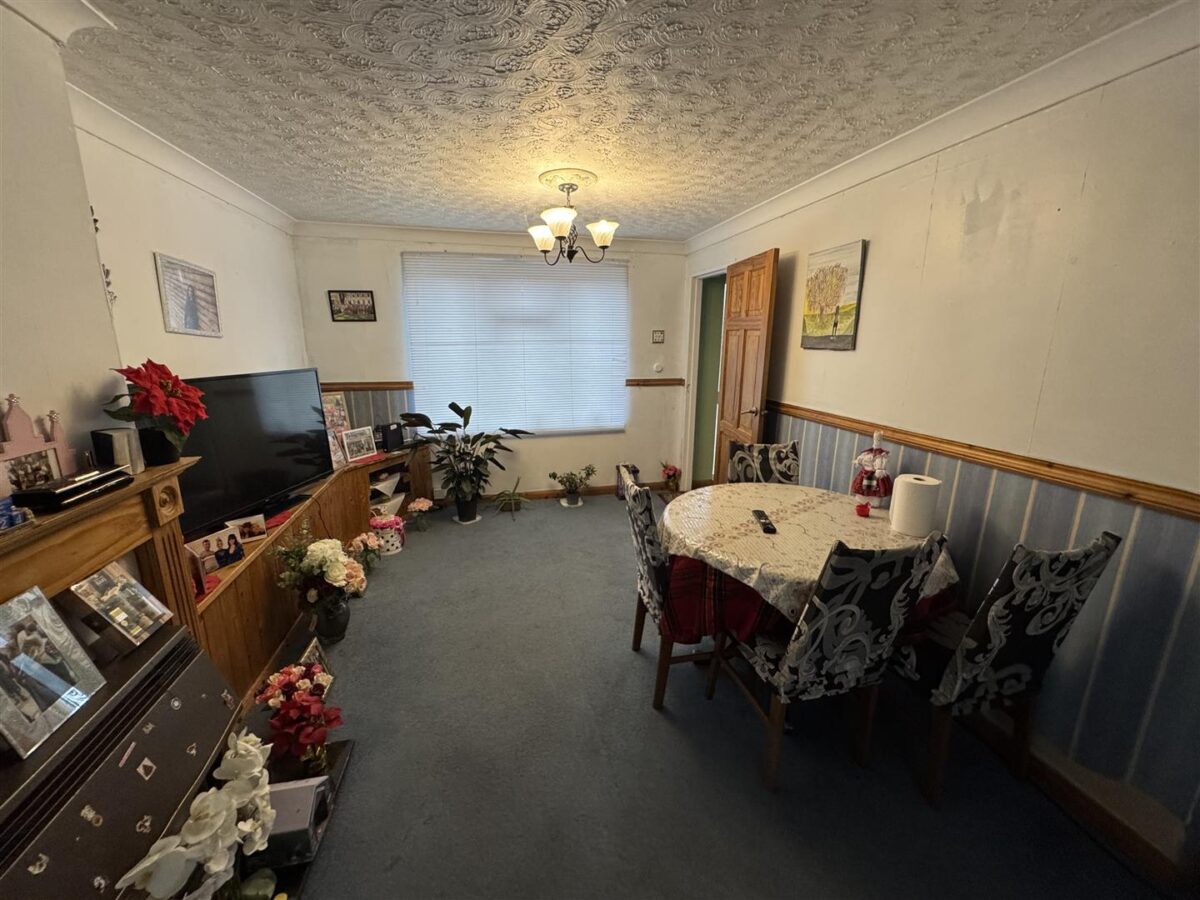 Clovelly Court, Corby