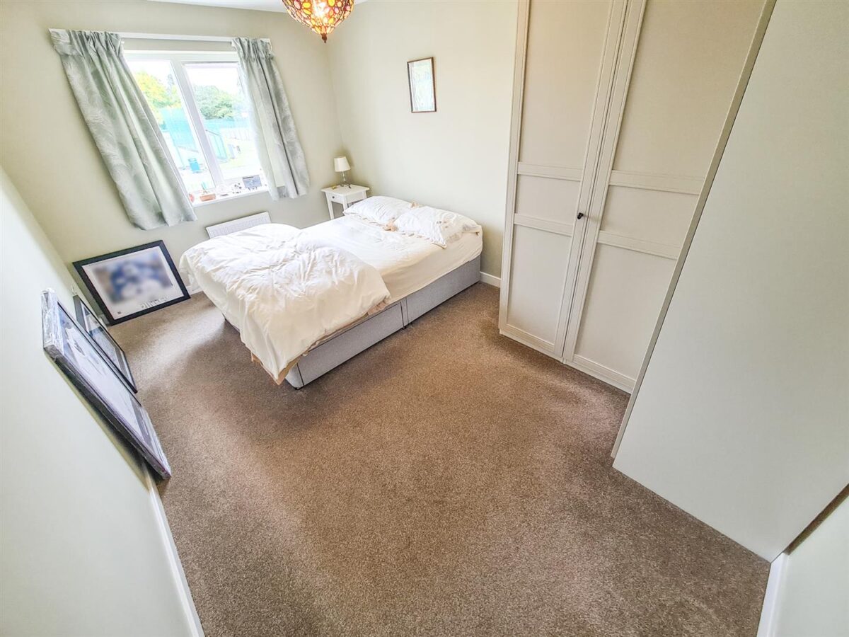 Oak Wood Drive, Corby