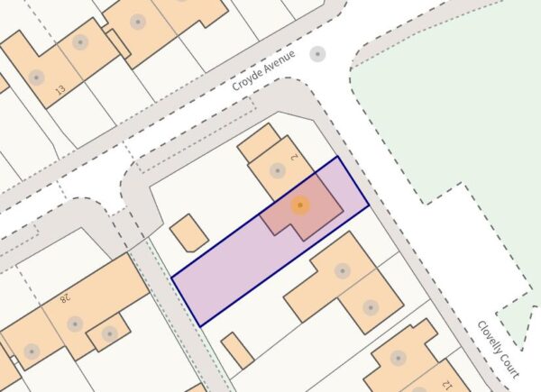 Clovelly Court, Corby