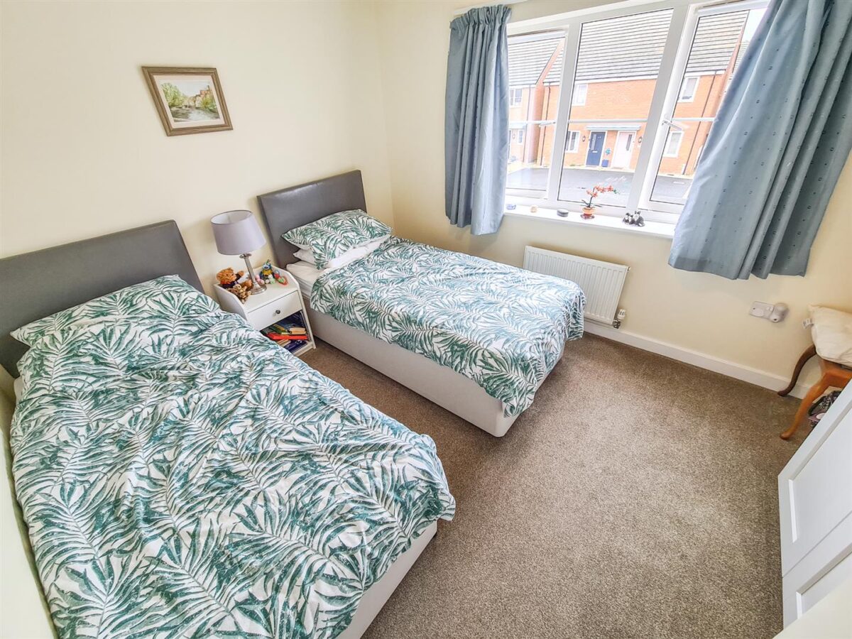 Oak Wood Drive, Corby