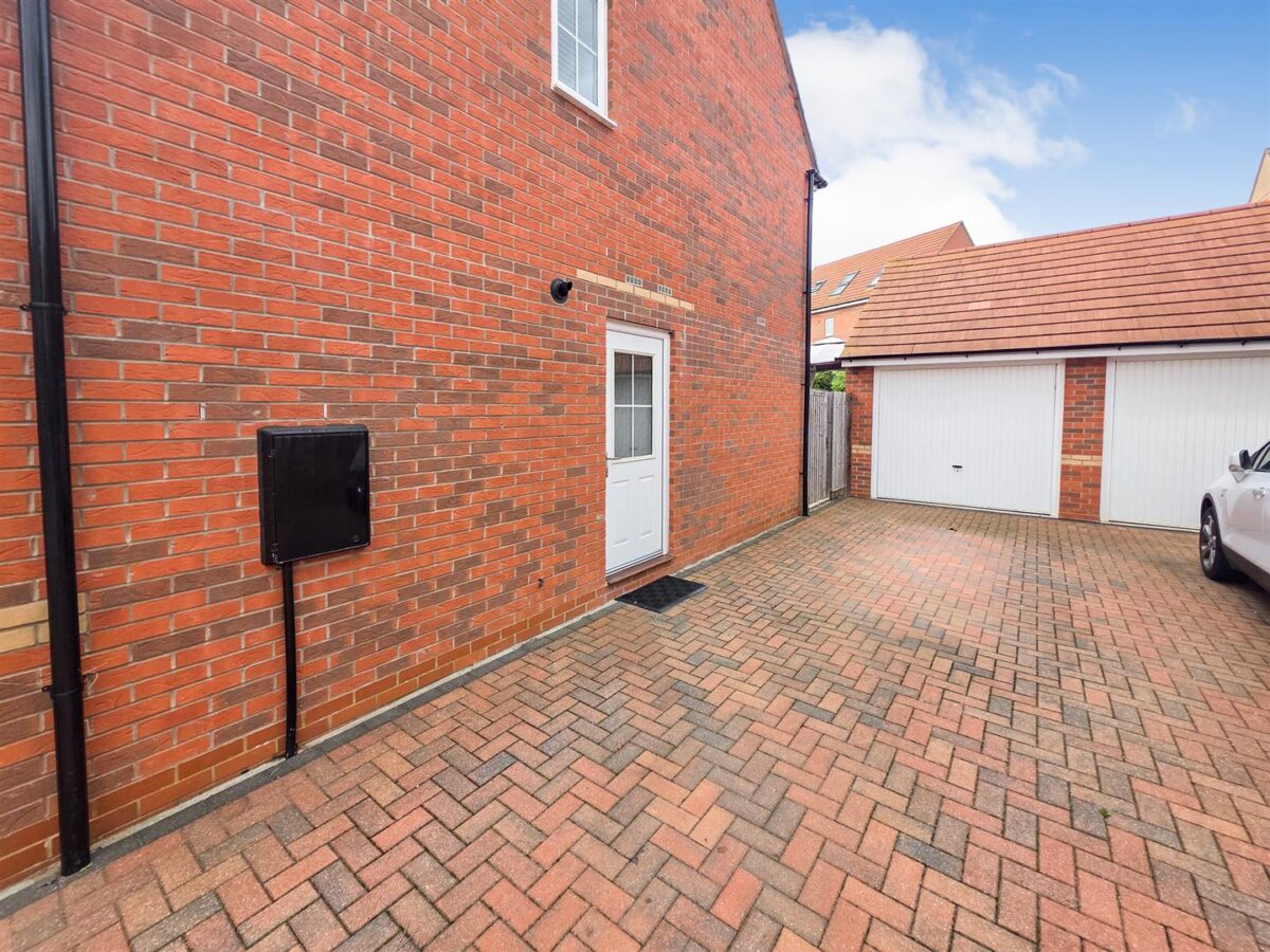 Fakenham Road, Corby