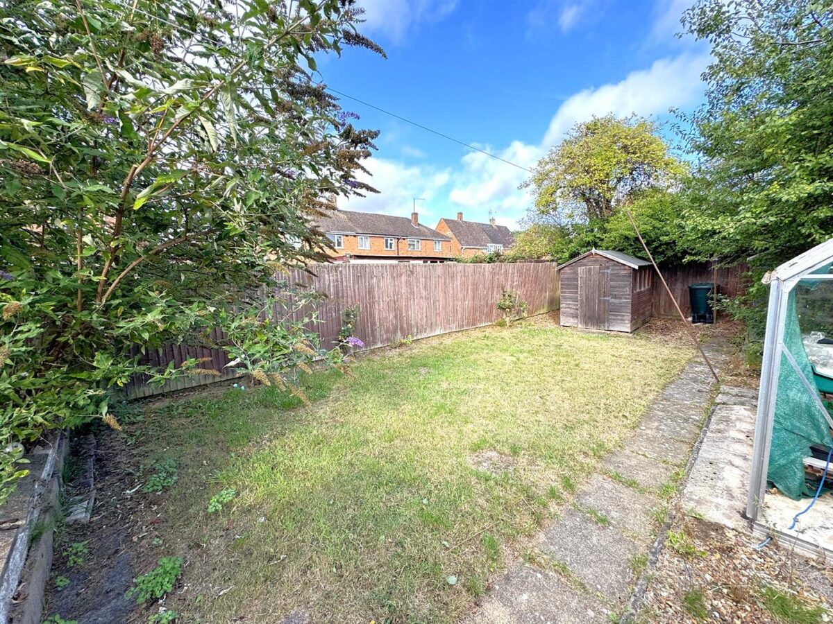 Studfall Avenue, Corby