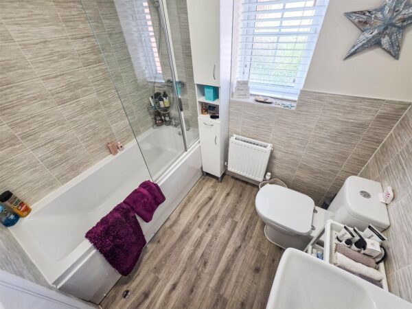 Fakenham Road, Corby