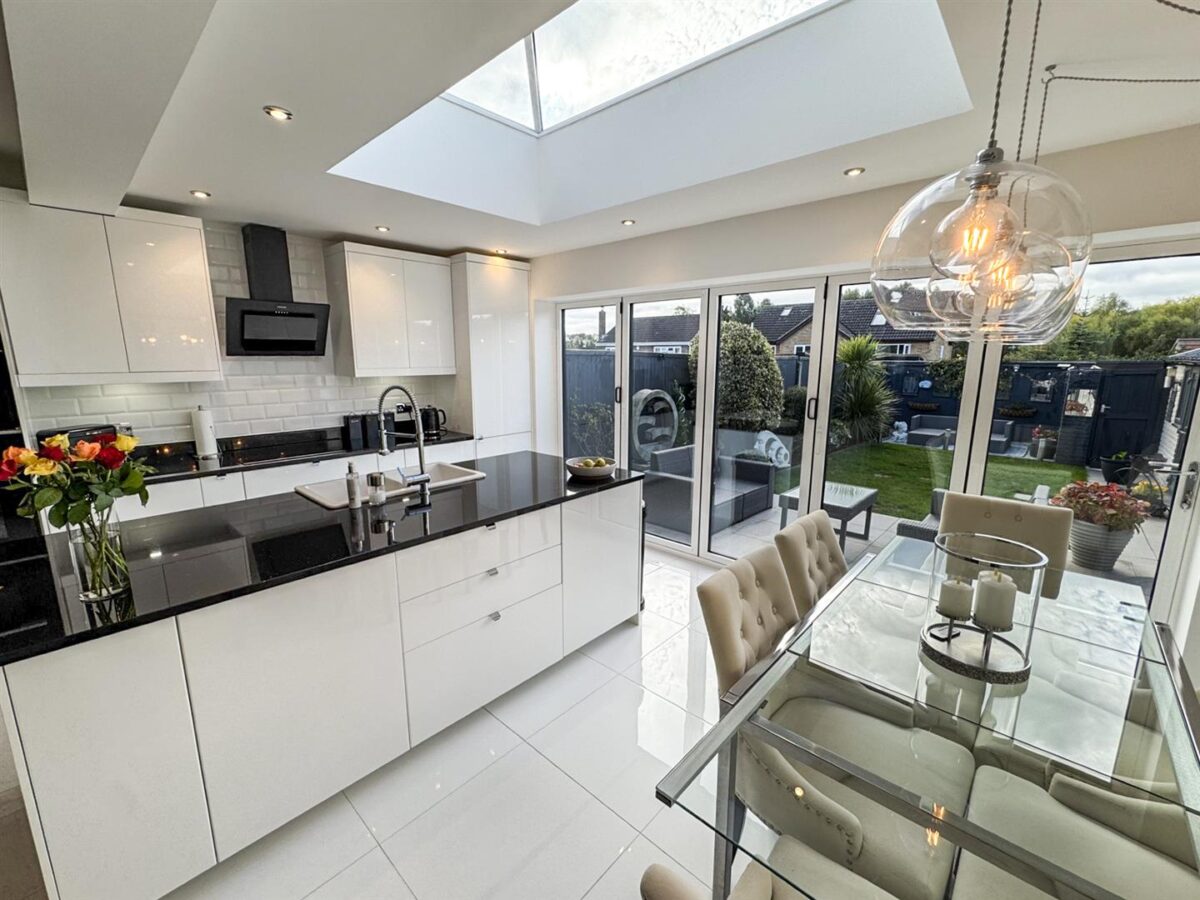 Corby Road, Weldon, Corby
