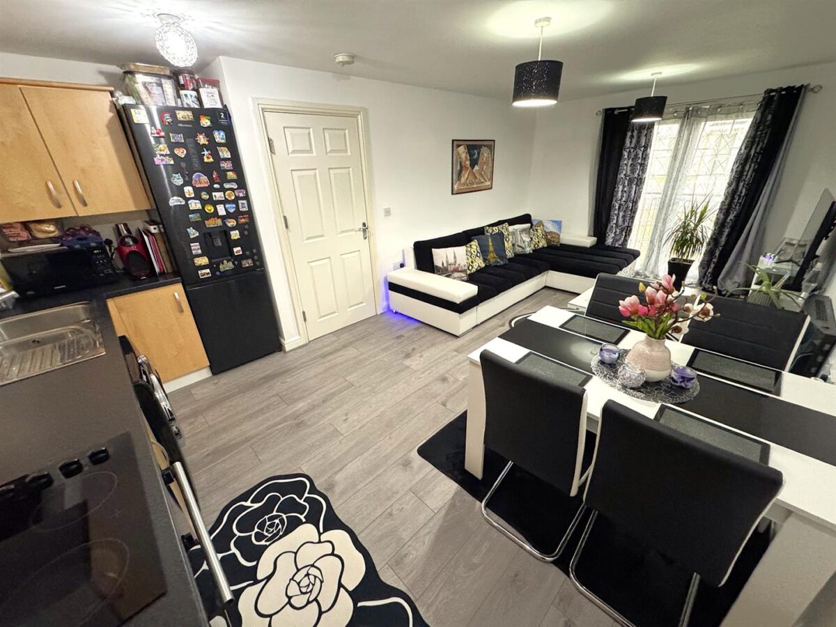 Cannock Road, Corby