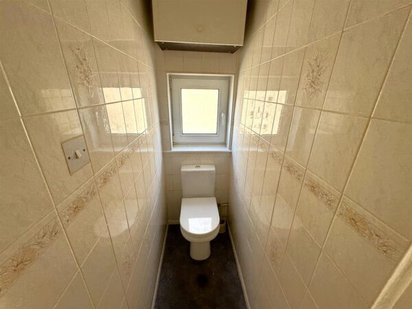 Collingwood Avenue, Corby