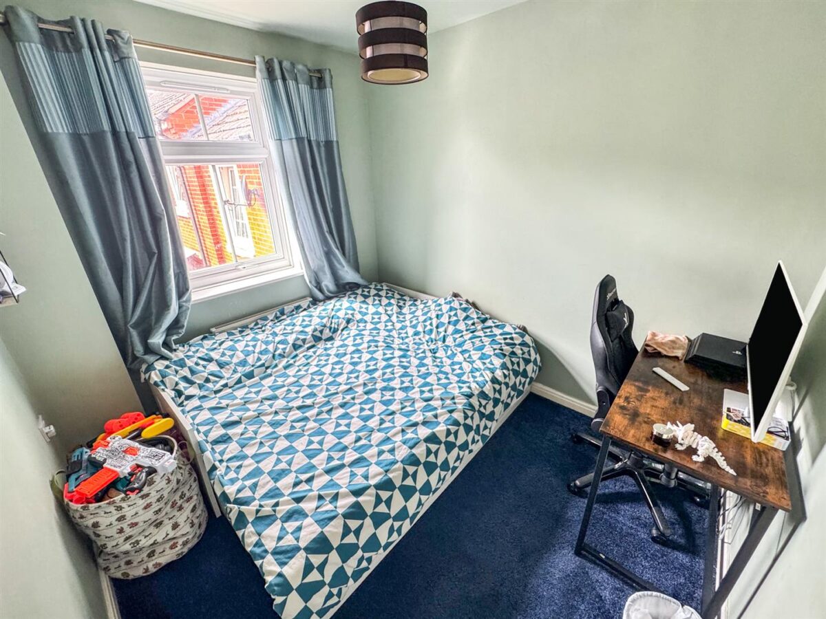Farnborough Close, Corby