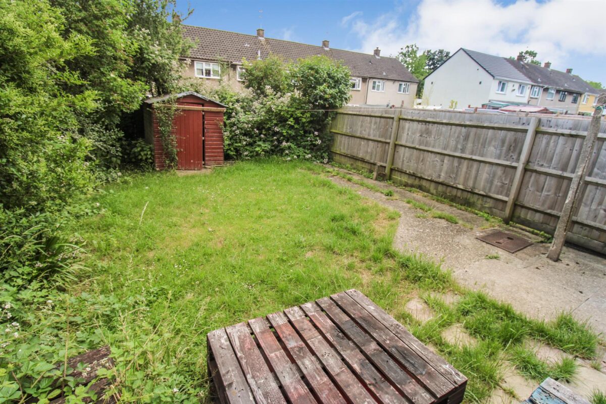 Cameron Court, Corby