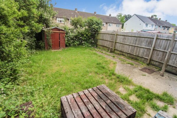 Cameron Court, Corby