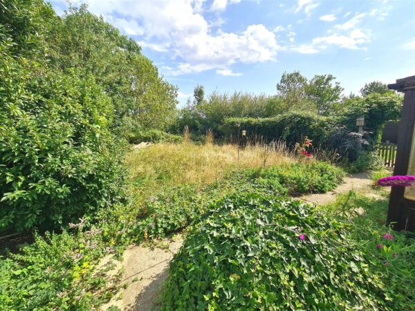 Welland Close, Caldecott, Market Harborough