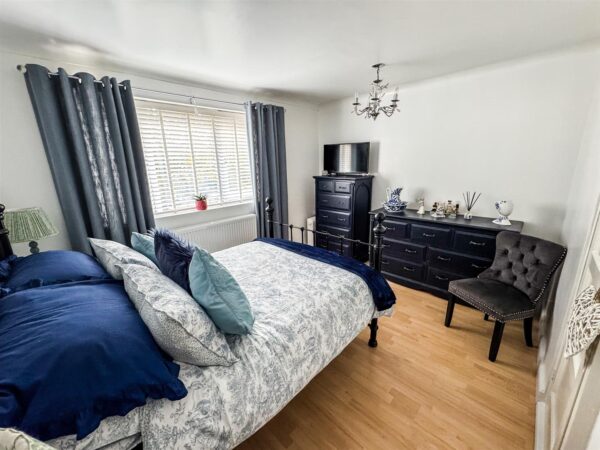 Welland Vale Close, Corby