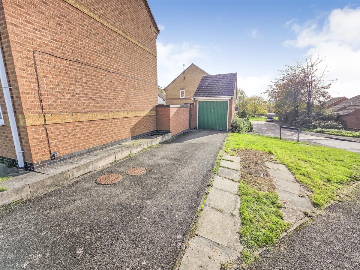 Charnwood Road, Corby