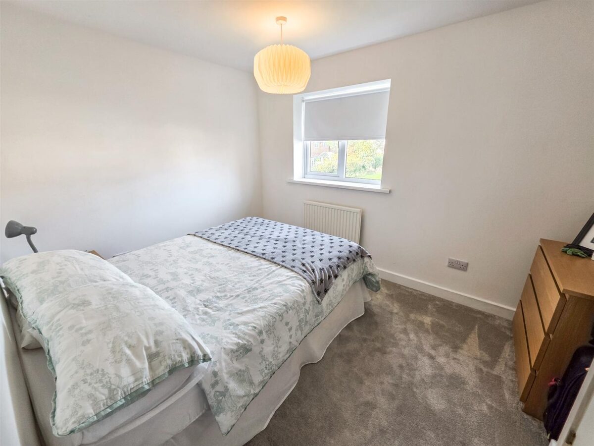 Charnwood Road, Corby