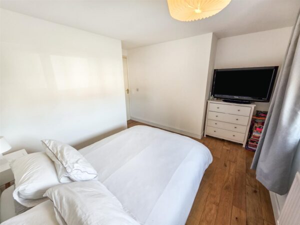 Charnwood Road, Corby