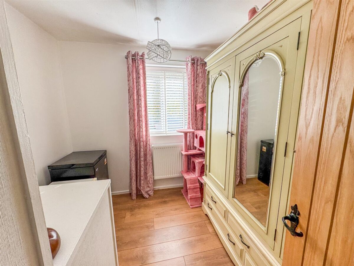 Welland Vale Close, Corby