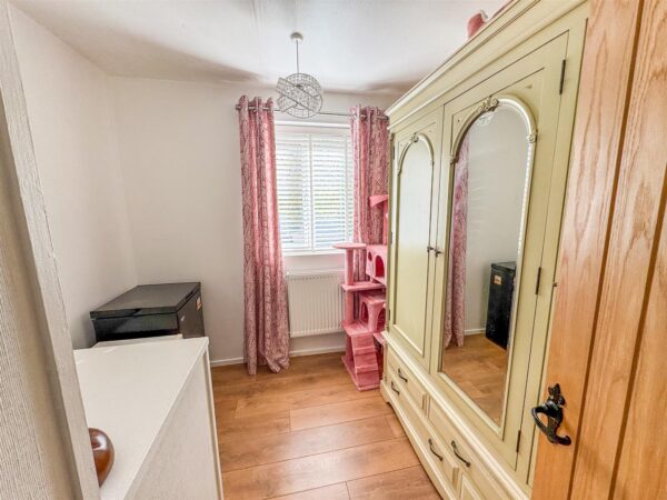 Welland Vale Close, Corby