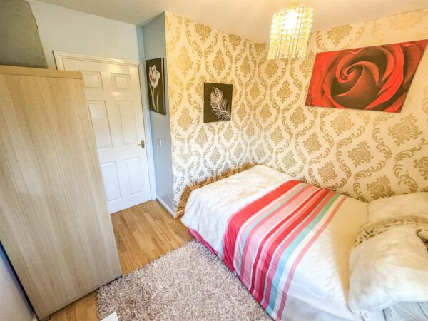 Chequers Close, Corby
