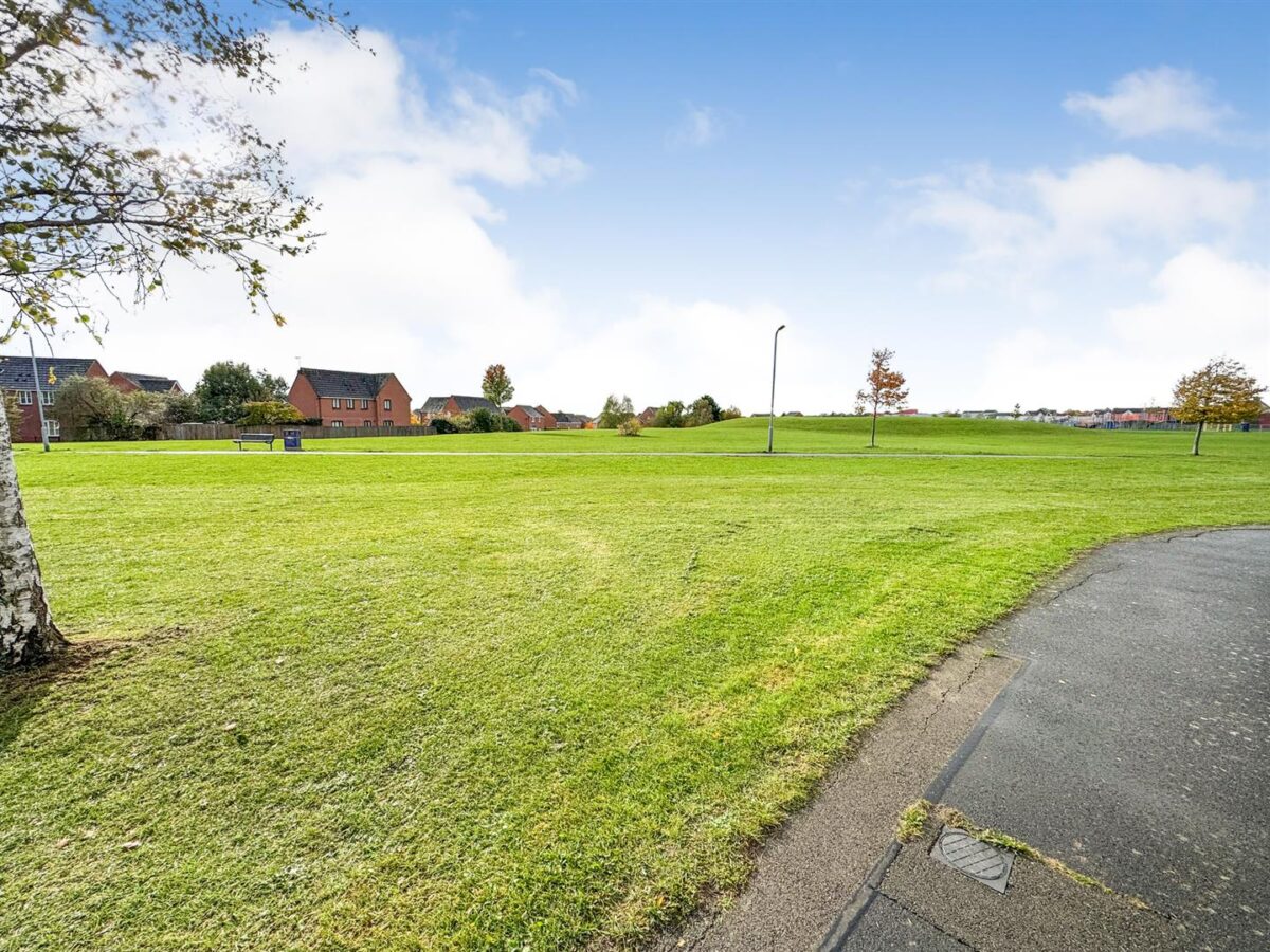 Chequers Close, Corby