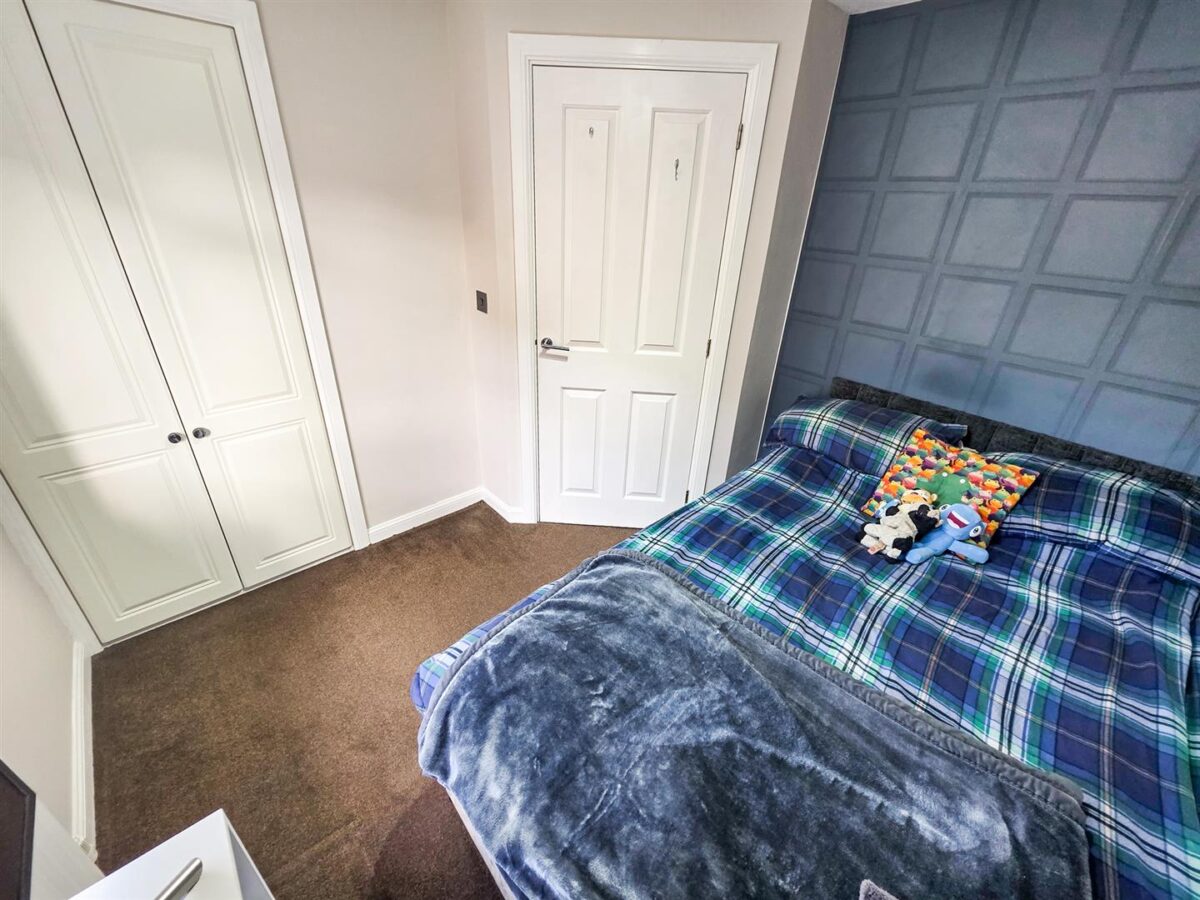 Cotswold Close, Corby