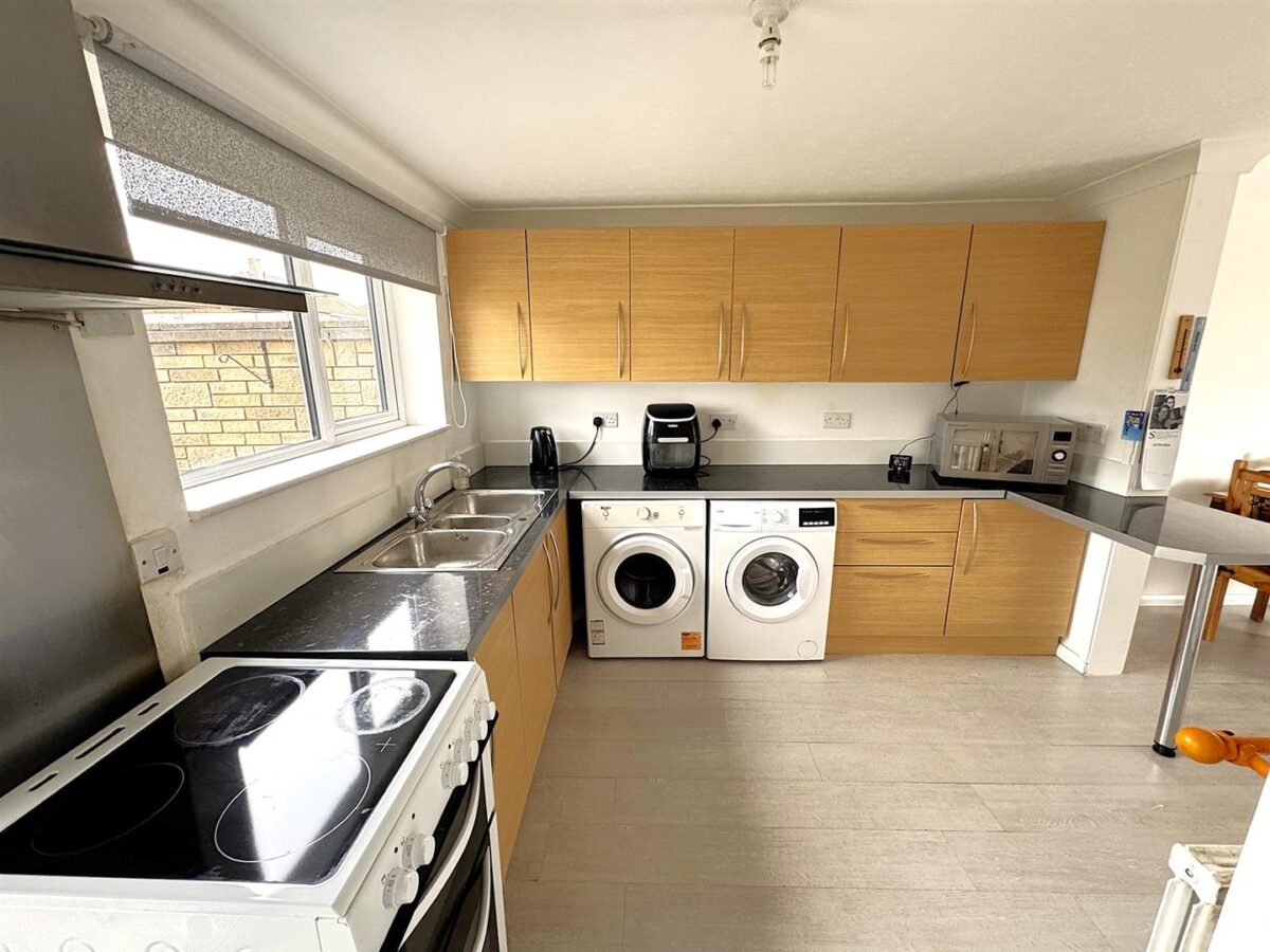 Cransley Gardens, Corby