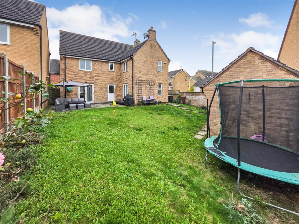 Kelso Close, Corby