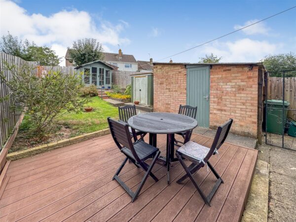 Seaton Crescent, Corby