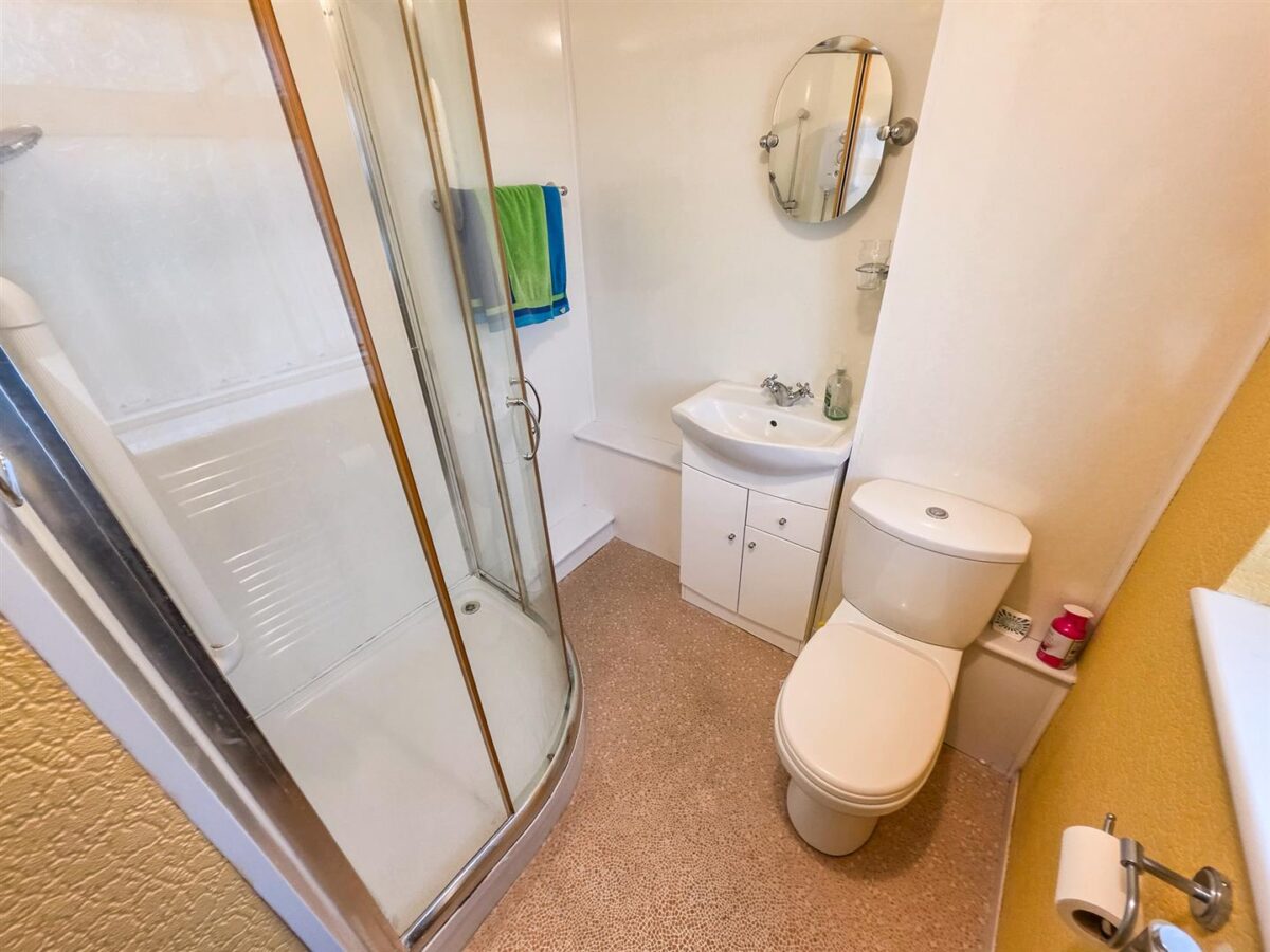 Howe Crescent, Corby