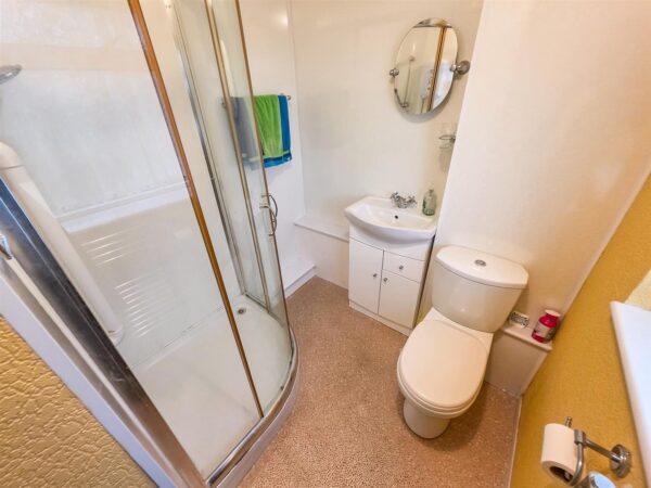 Howe Crescent, Corby