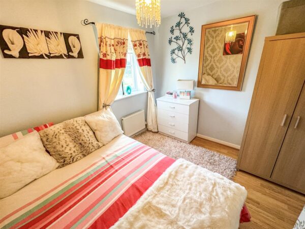 Chequers Close, Corby