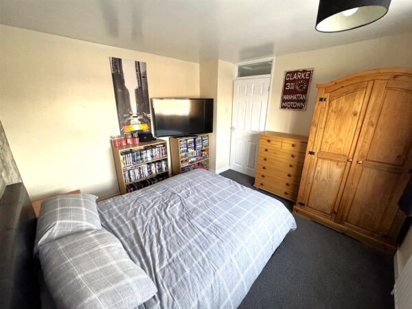Blake Road, Corby