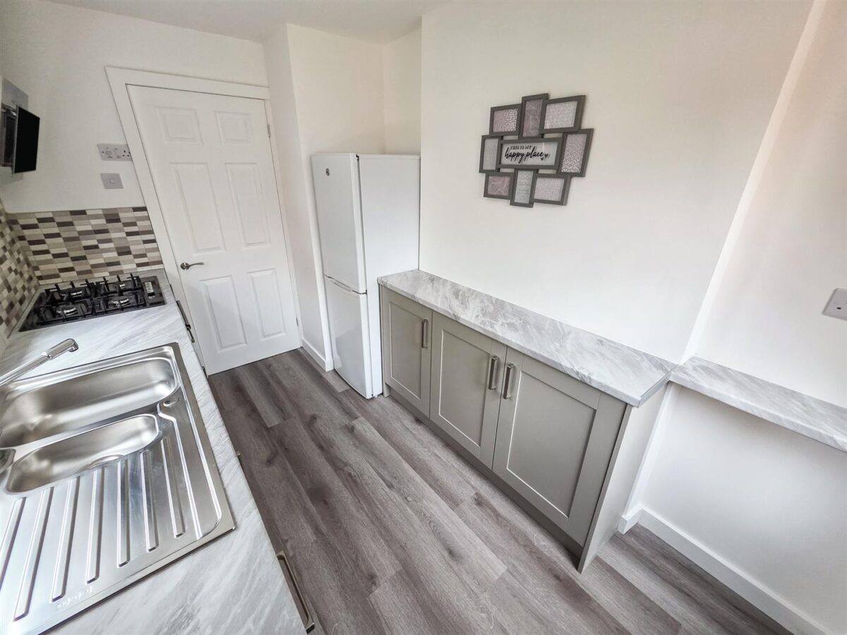 Westfields Road, Corby