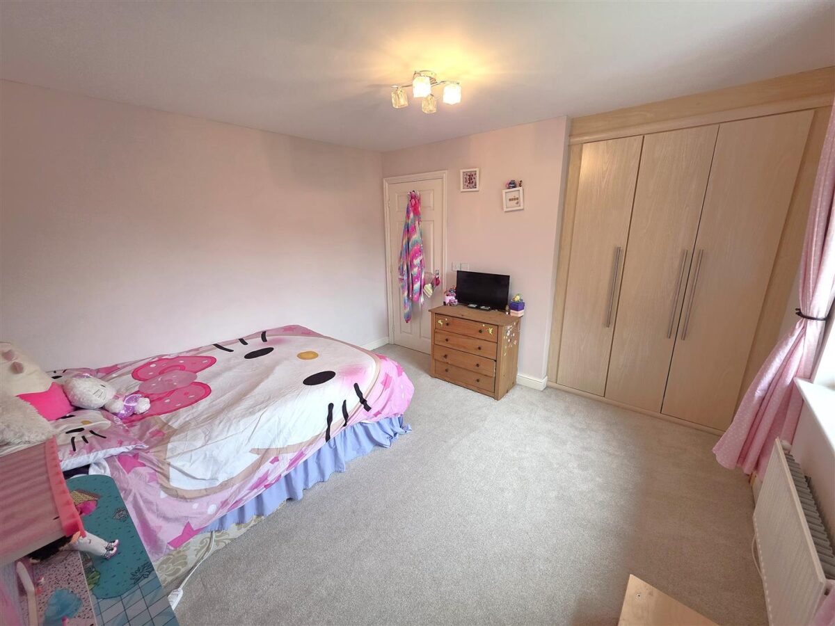Kelso Close, Corby