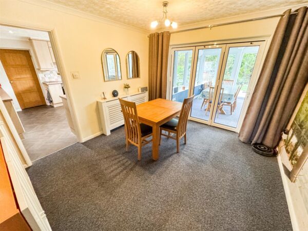 Kingsbrook, Corby