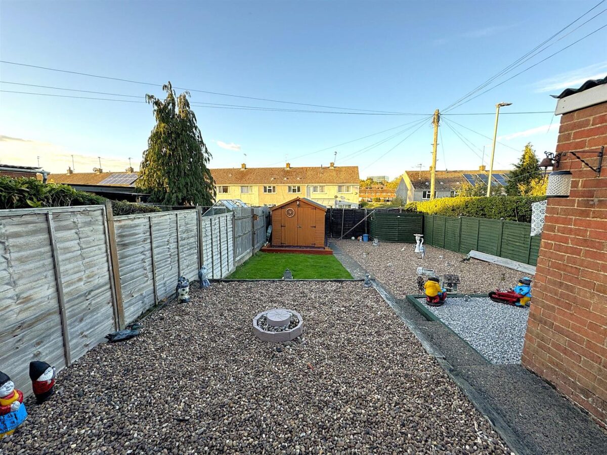 Blake Road, Corby