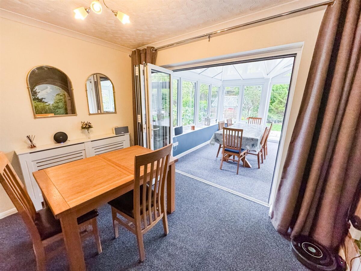 Kingsbrook, Corby