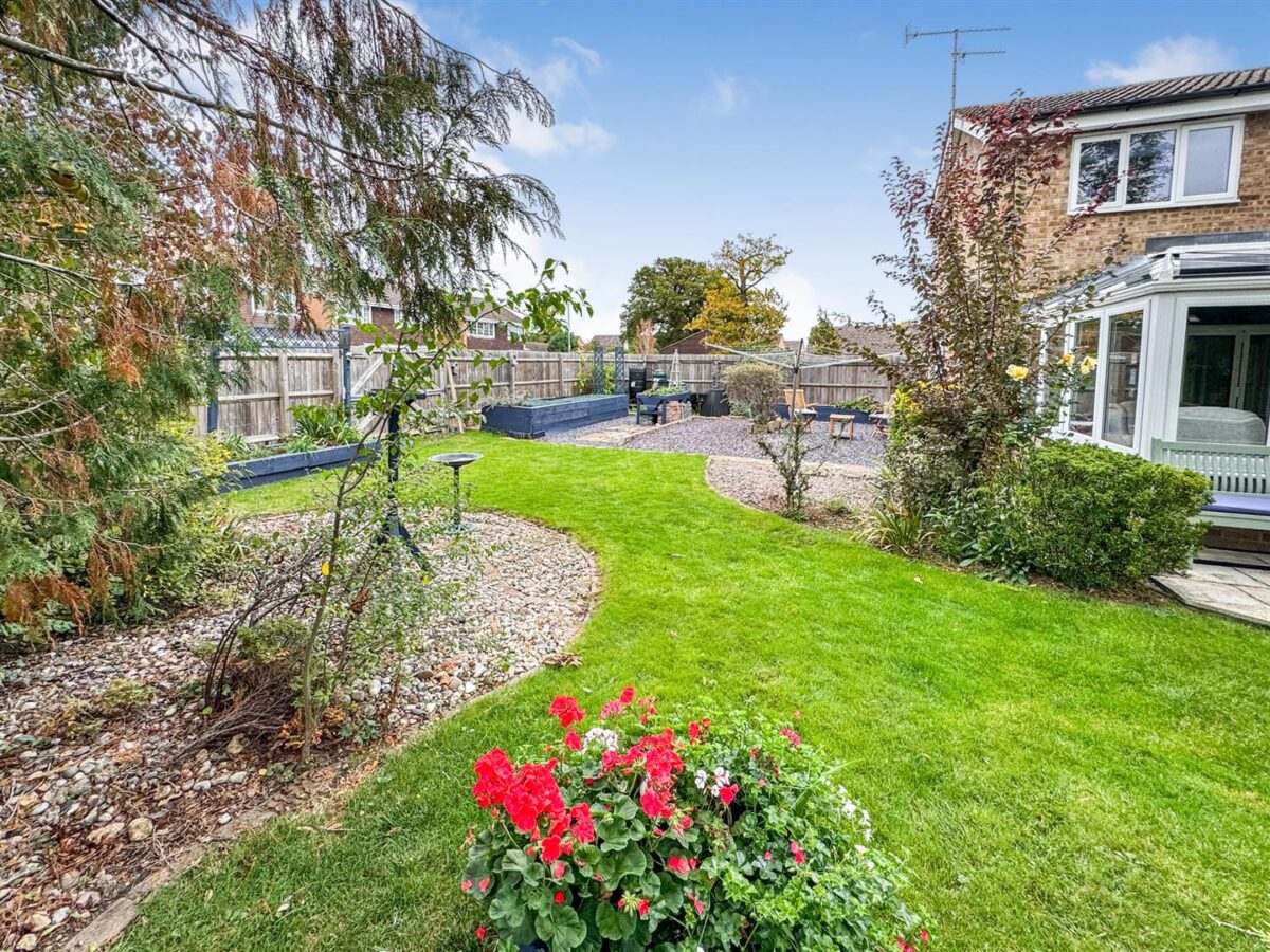 Kingsbrook, Corby