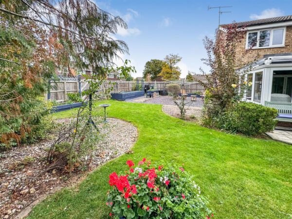 Kingsbrook, Corby