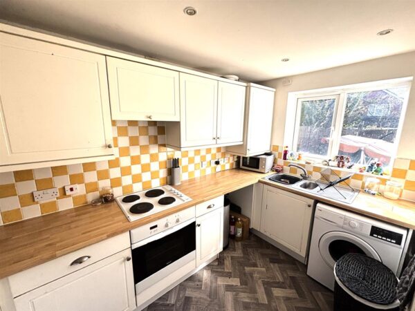Melford Close, Corby