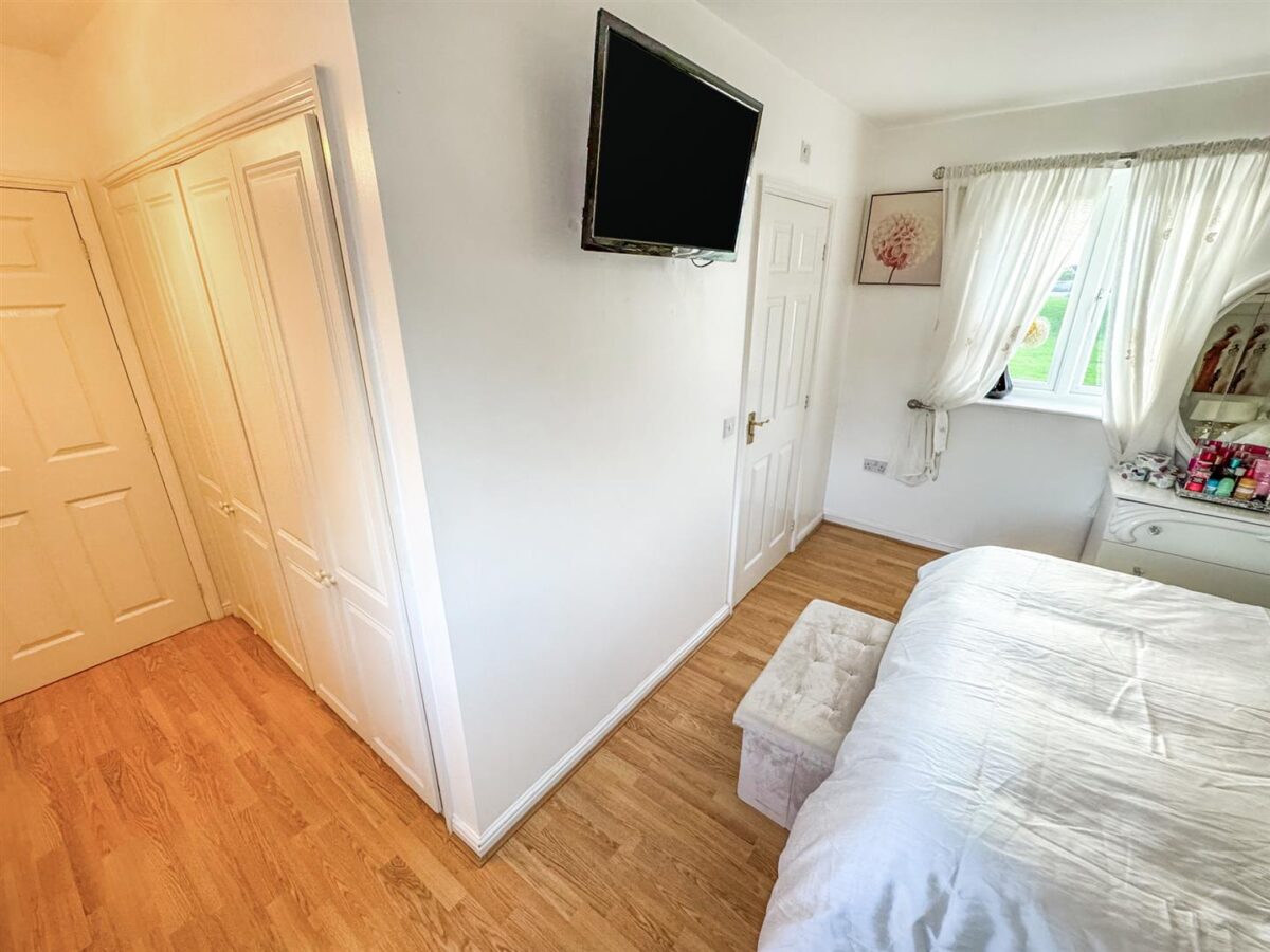 Chequers Close, Corby