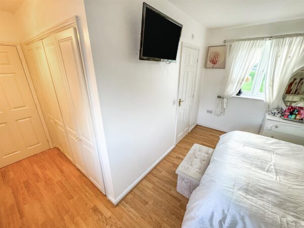 Chequers Close, Corby