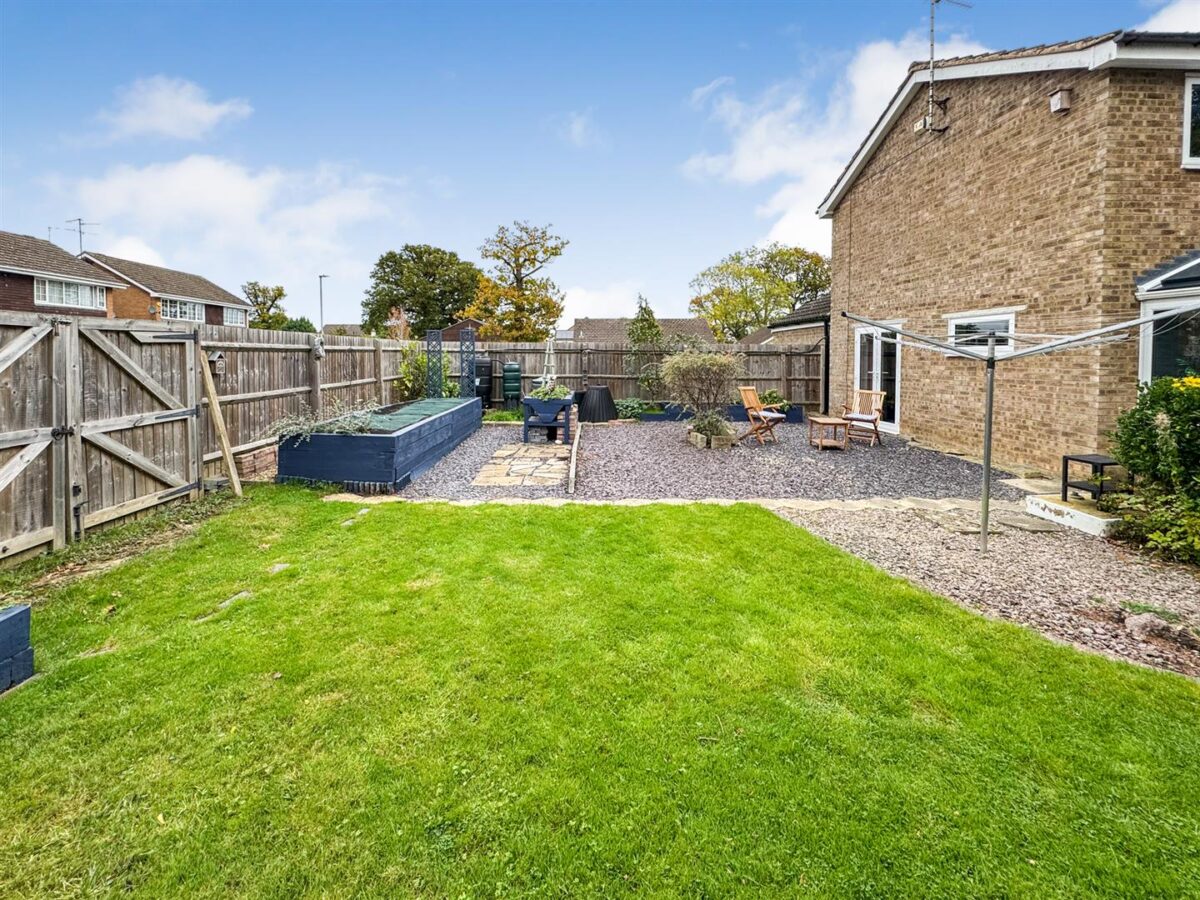 Kingsbrook, Corby