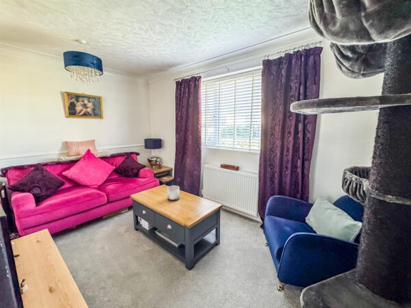 Welland Vale Close, Corby