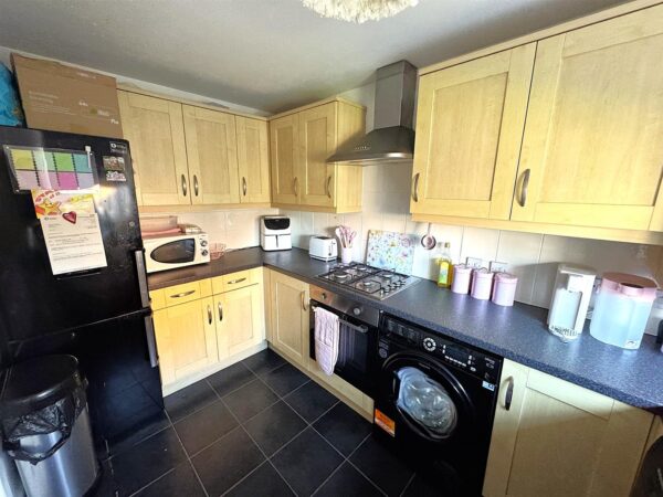 Flycatcher Road, Corby