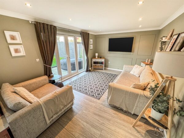 Flycatcher Road, Corby