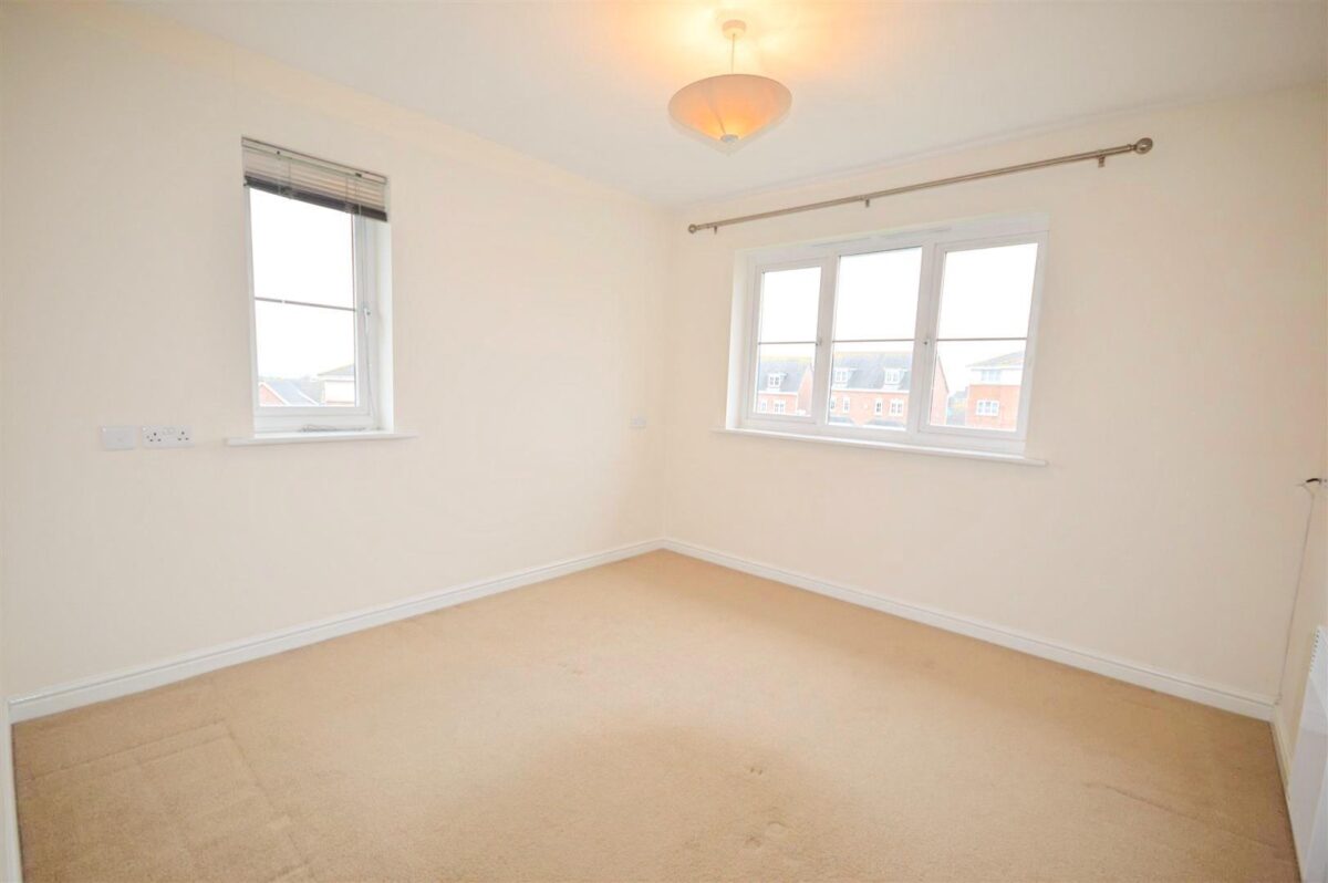 Fontwell Crescent, Corby