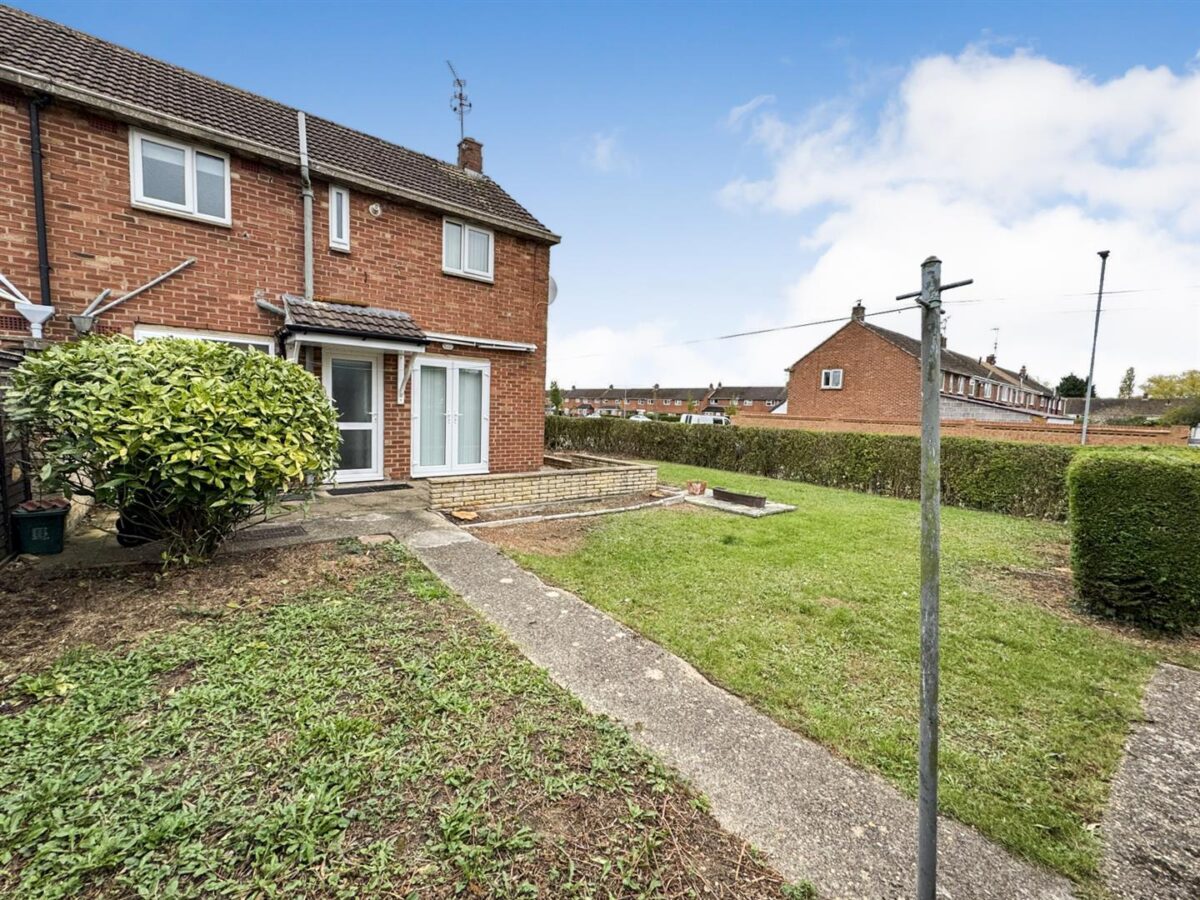 Cransley Gardens, Corby