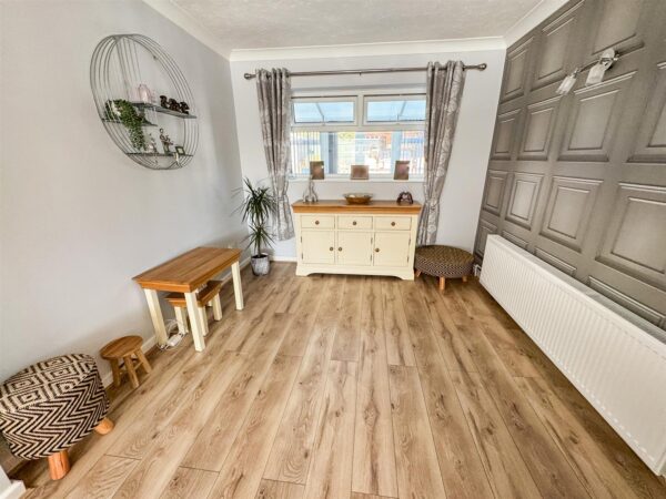 Chestnut Avenue, Corby