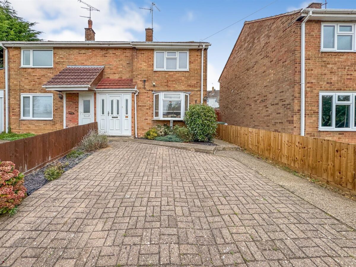Seaton Crescent, Corby