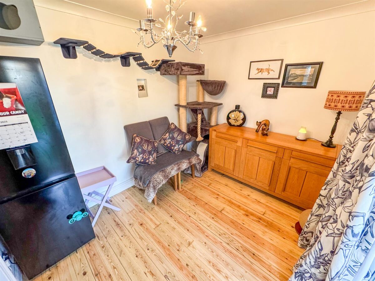 Welland Vale Close, Corby